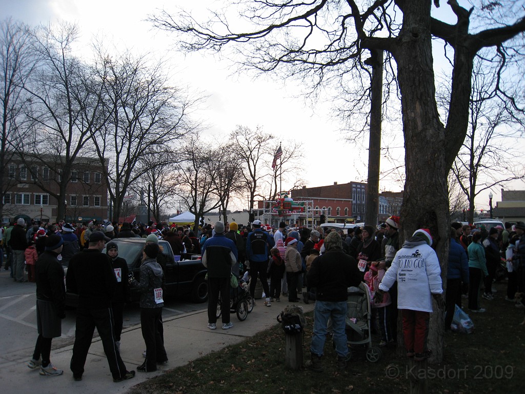 Holiday Hustle 5K 2009 070.jpg - The 2009 running of the Holiday Hustle 5K put on by Running Fit in Dexter Michigan on a sunny but 28 degree on December 5, 2009.